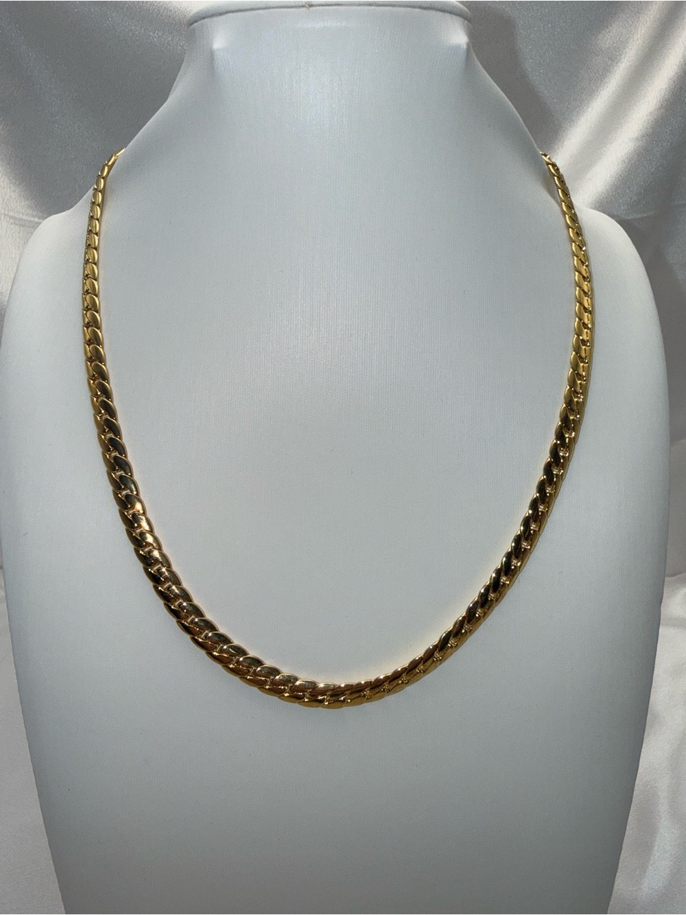 19” 5.7mm 18K Gold Dipped Snake Cuban Necklace